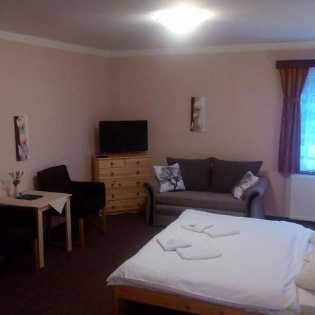 Hotel Garni Belveder Hřensko Eksteriør billede