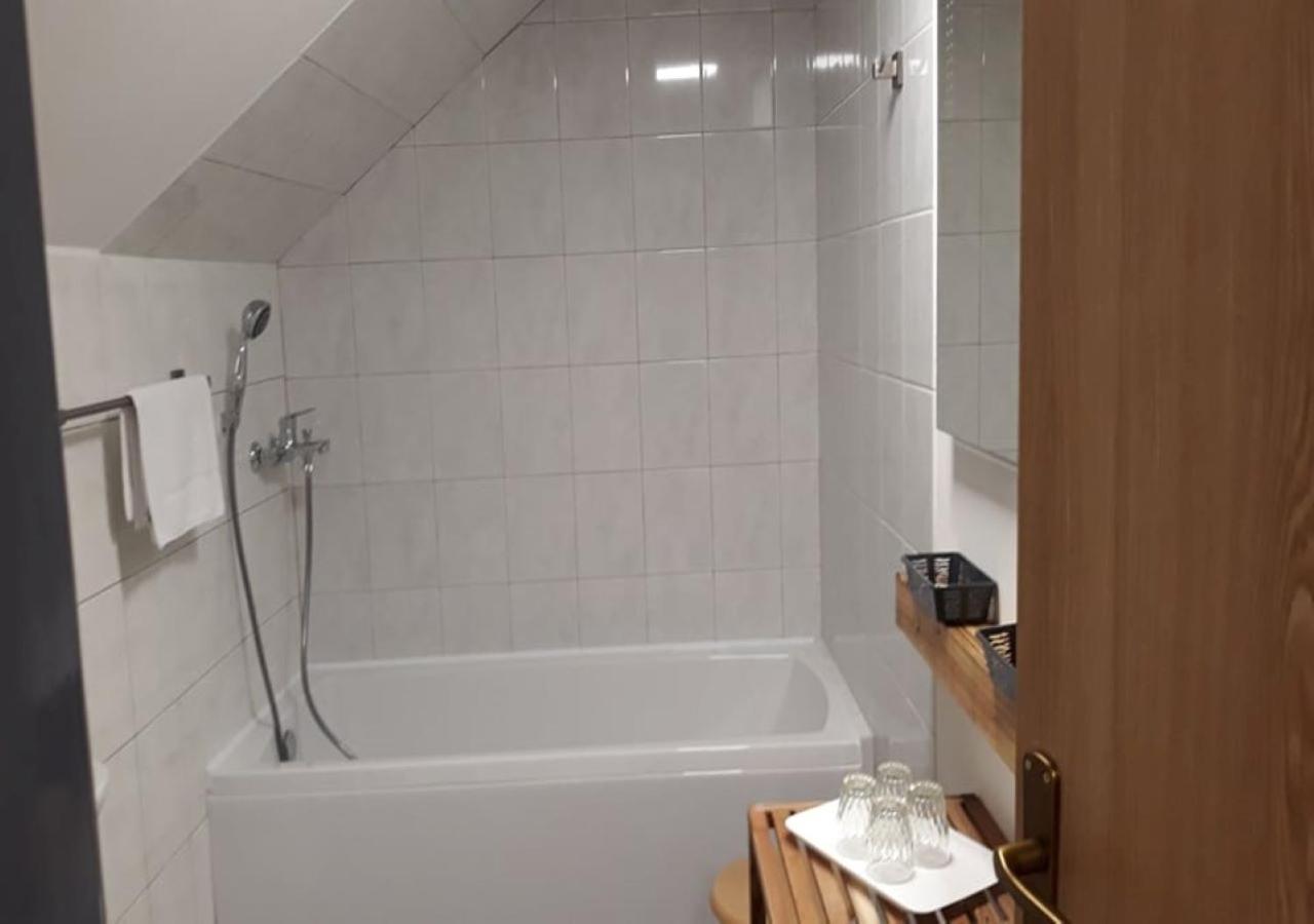 Hotel Garni Belveder Hřensko Eksteriør billede