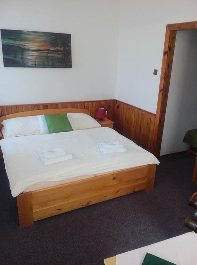 Hotel Garni Belveder Hřensko Eksteriør billede