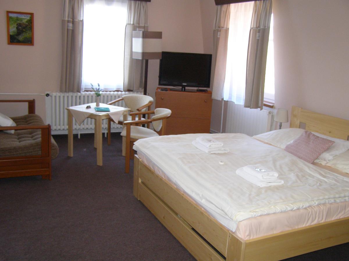 Hotel Garni Belveder Hřensko Eksteriør billede