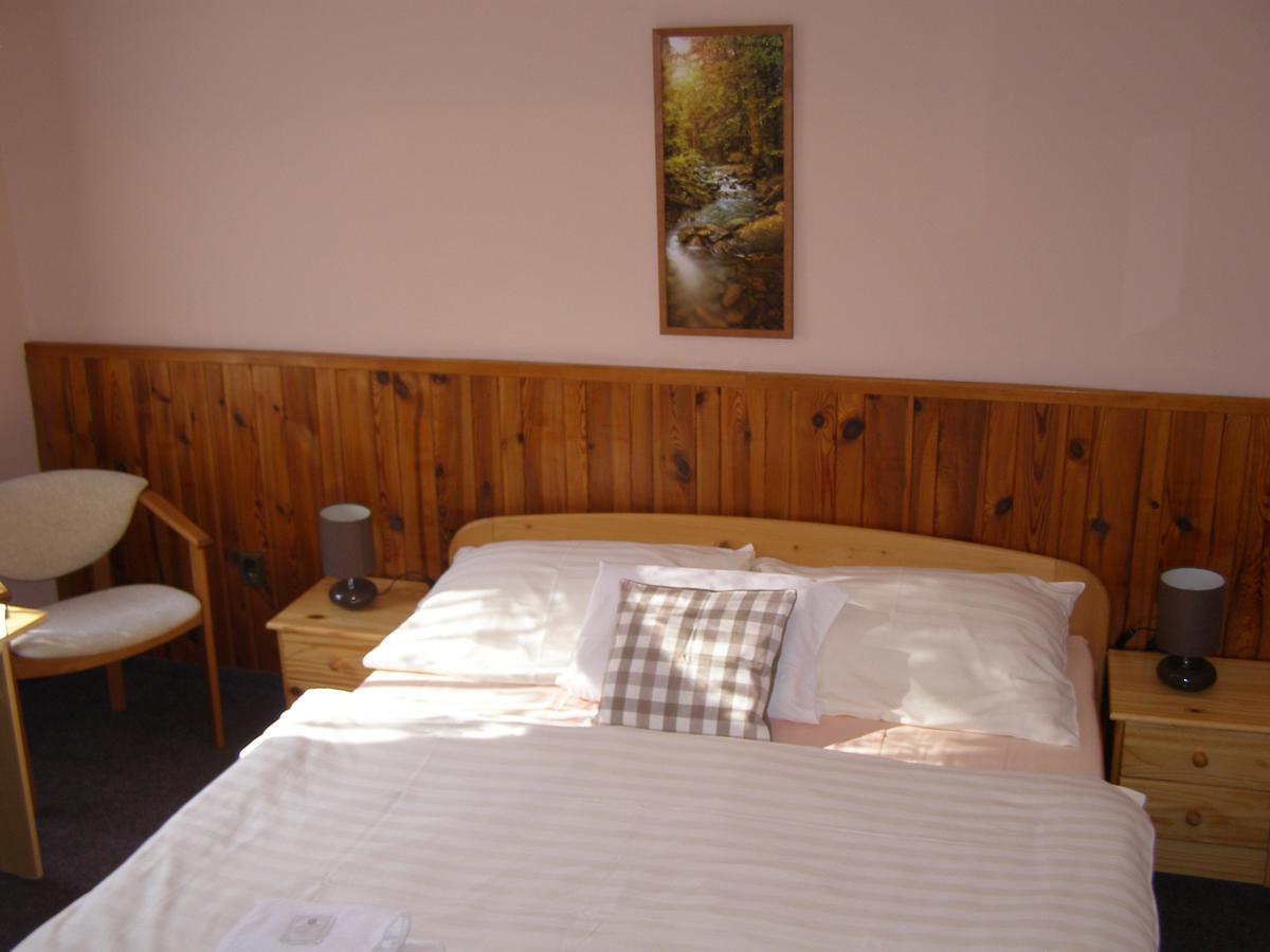 Hotel Garni Belveder Hřensko Eksteriør billede
