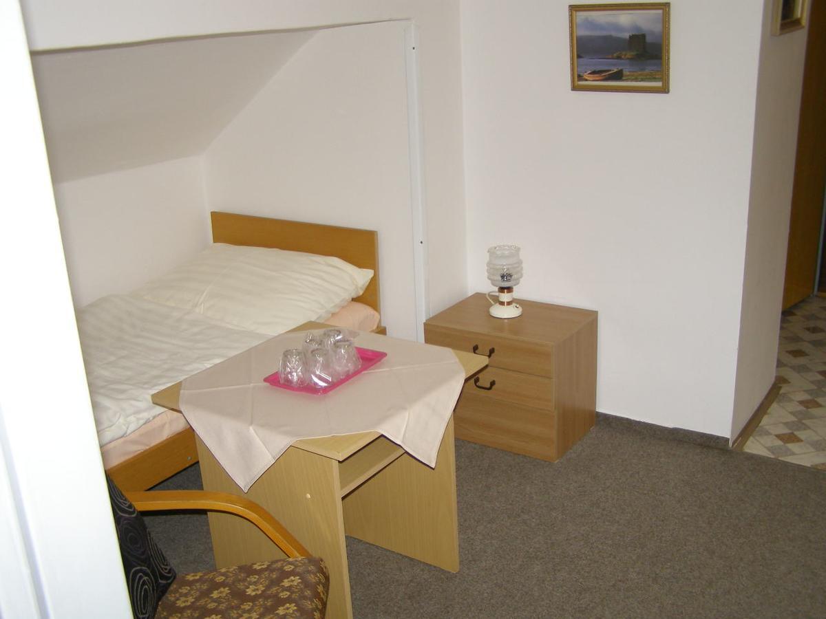 Hotel Garni Belveder Hřensko Eksteriør billede